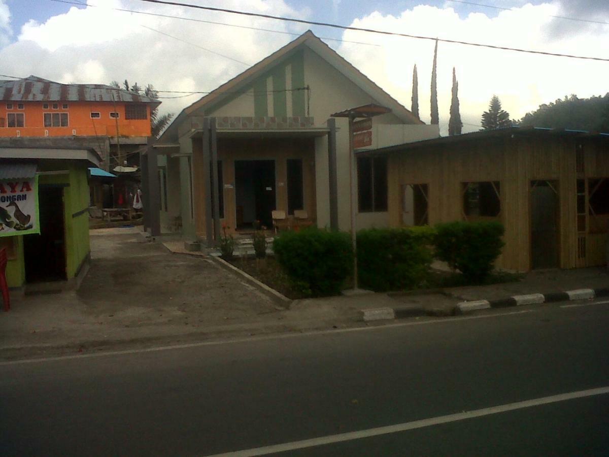 Cinnamon Guest House Bajawa Exteriör bild
