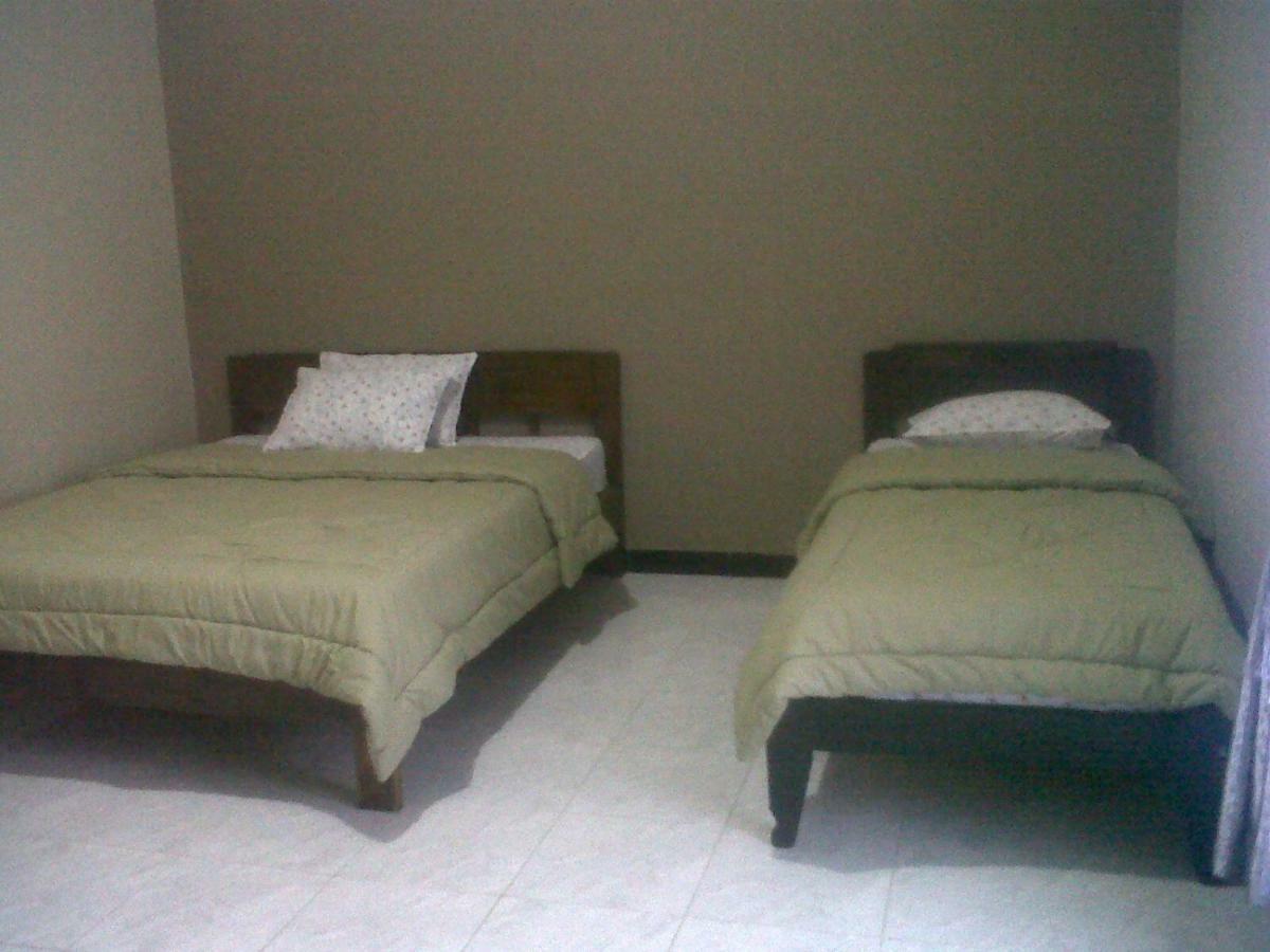 Cinnamon Guest House Bajawa Exteriör bild
